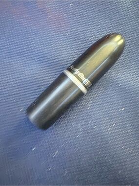 Mac Matte Lipstick in Please Me